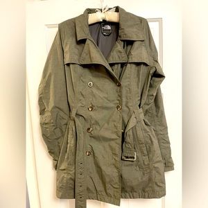 Lightweight trench